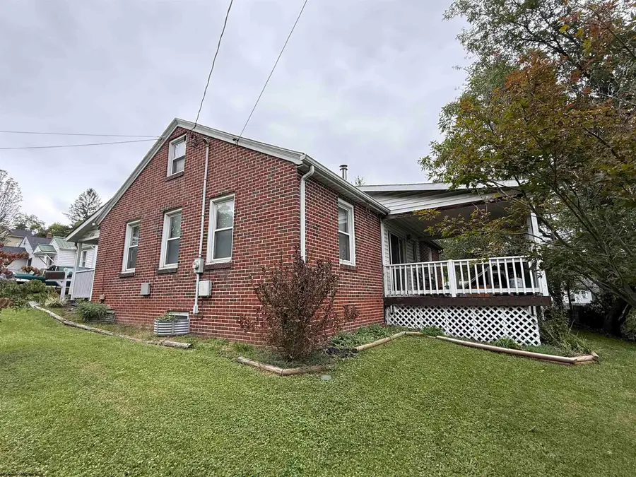 430 Wilson Street, Elkins, WV 26241 - #3