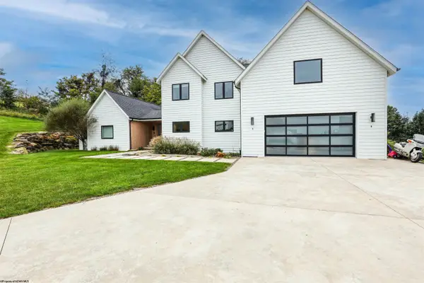 10 Hazel Lane, Morgantown, WV 26508
