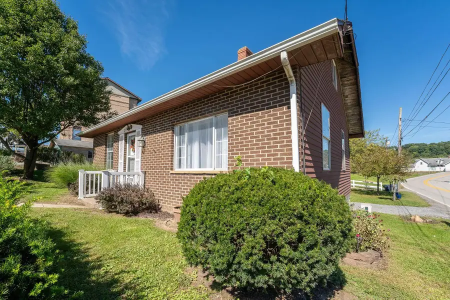 28 Dent Avenue, Granville, WV 26534 - #2