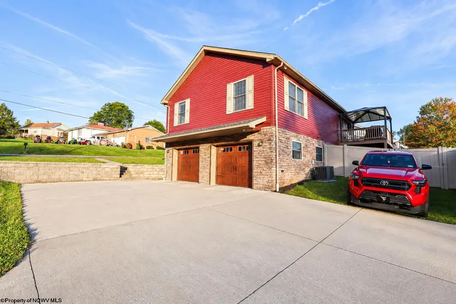 2304 Locust Drive, Fairmont, WV 26554 - #2