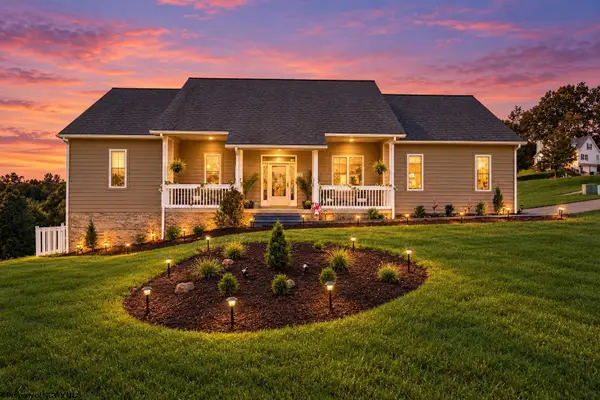 152 Oakwood Circle, Bridgeport, WV 26330