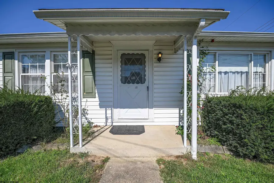 605 Maple Avenue, Barrackville, WV 26559 - #2