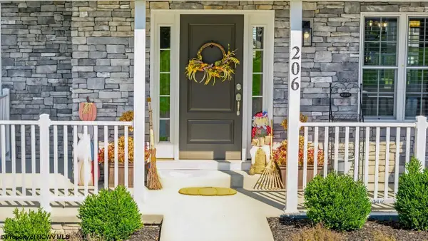 206 Greenview Drive, Morgantown, WV 26508