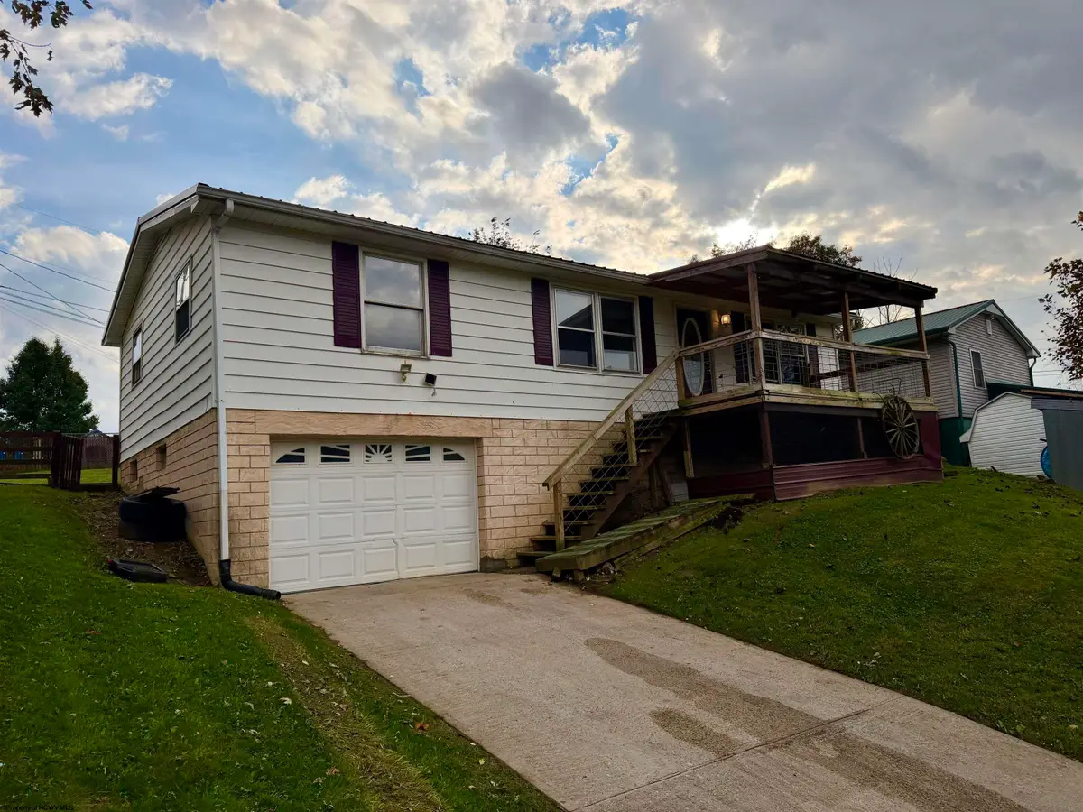 531 Johnson Avenue, Belington, WV 26250 - #1