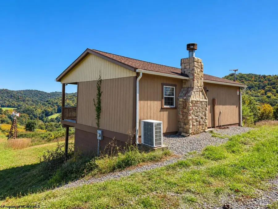 1066 Statler Run Road, Fairview, WV 26570 - #3