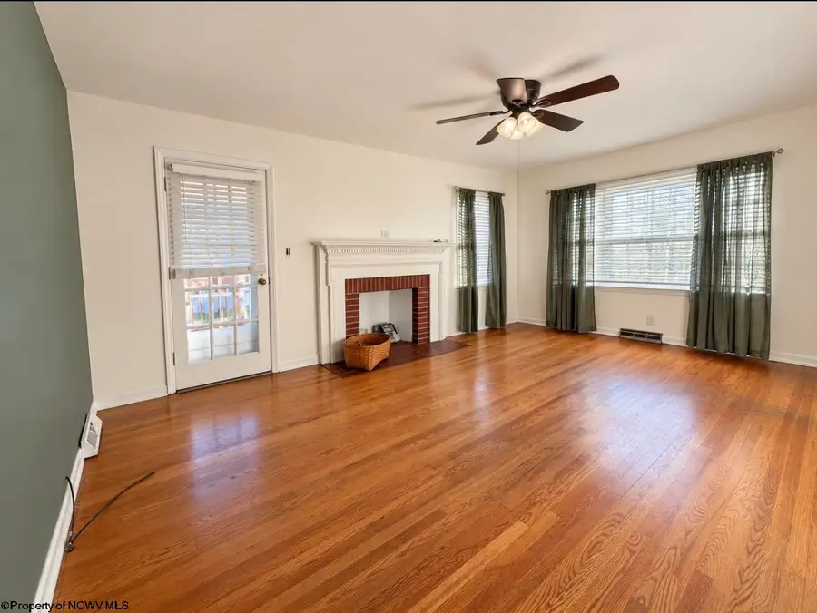 859 Winter Avenue, Weston, WV 26452 - #3