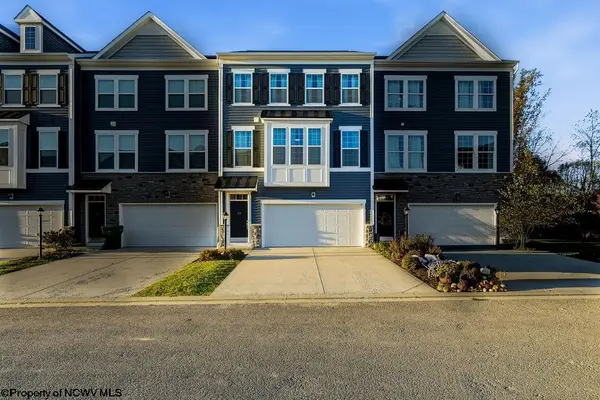 33 Dover Court, Bridgeport, WV 26330