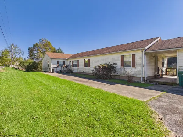 66 Hawks Nest Lane, Mount Clare, WV 26408