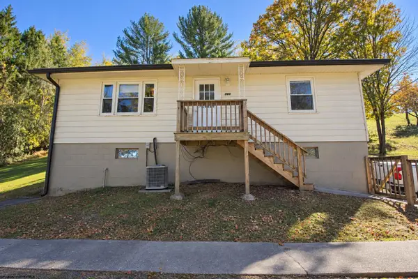 595 Owens Avenue, Fairmont, WV 26554