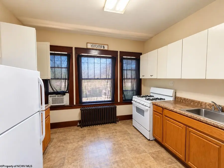 102 Holland Avenue, Westover, WV 26501 - #3