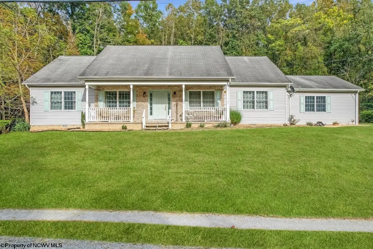 239 Smithtown Road, Morgantown, WV 26508 - #1