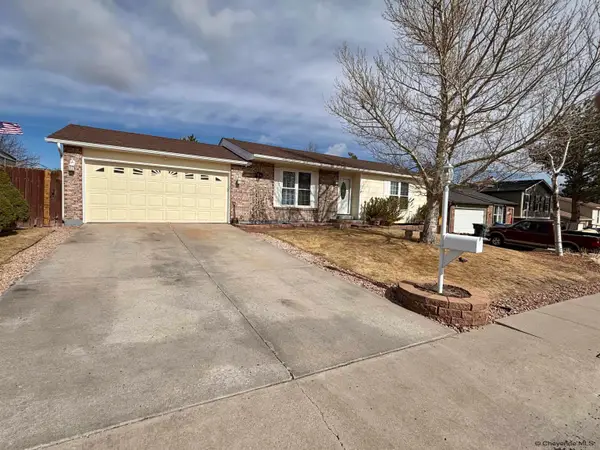 5204 Liberty St, Cheyenne, WY 82001-2223