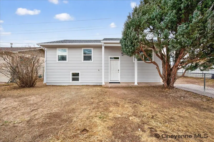 1275 W Jefferson Rd, Cheyenne, WY 82007 - #3