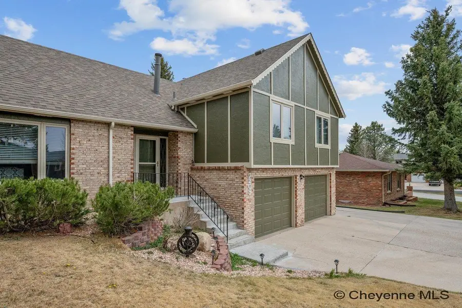 7209 Hawthorne Dr, Cheyenne, WY 82009 - #2