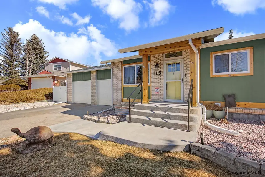 113 Applewood Ct, Cheyenne, WY 82009 - #3