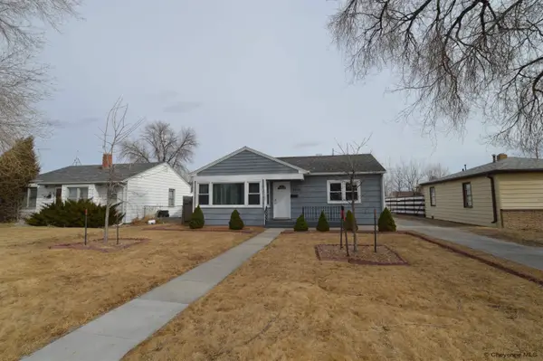1733 E D St, Torrington, WY 82240