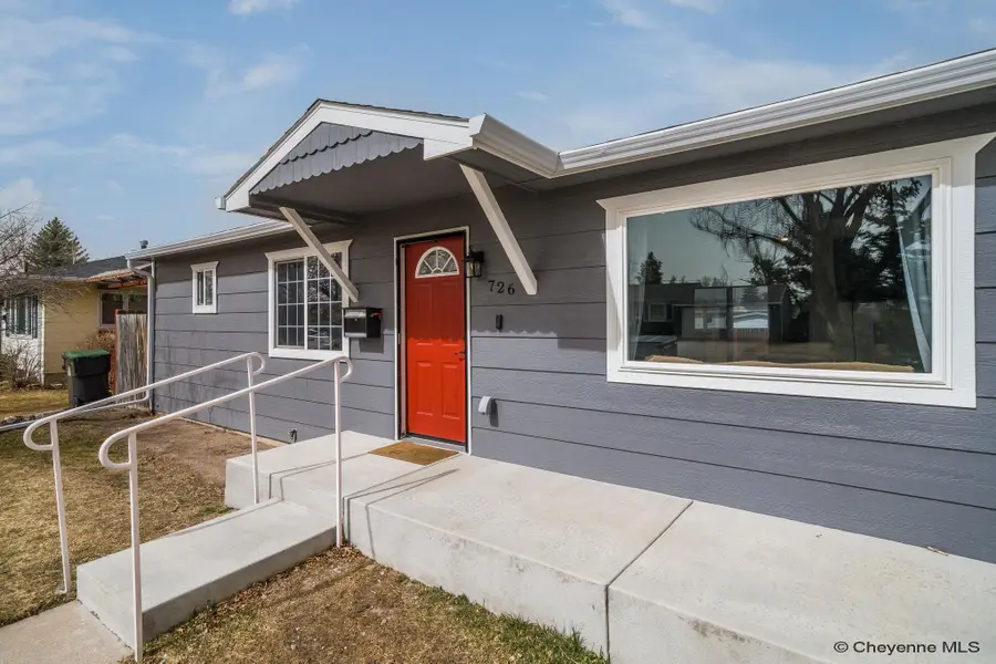 726 Apache St, Cheyenne, WY 82009 - #3