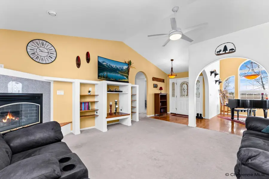 8162 Arrow Wood Ln, Cheyenne, WY 82009 - #3