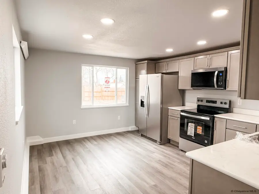 2415 E 10th St, Cheyenne, WY 82007 - #3