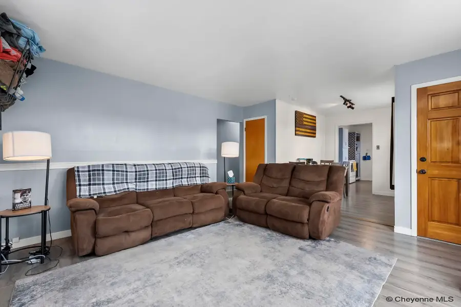 147 Ahrens Ave, Cheyenne, WY 82007 - #3