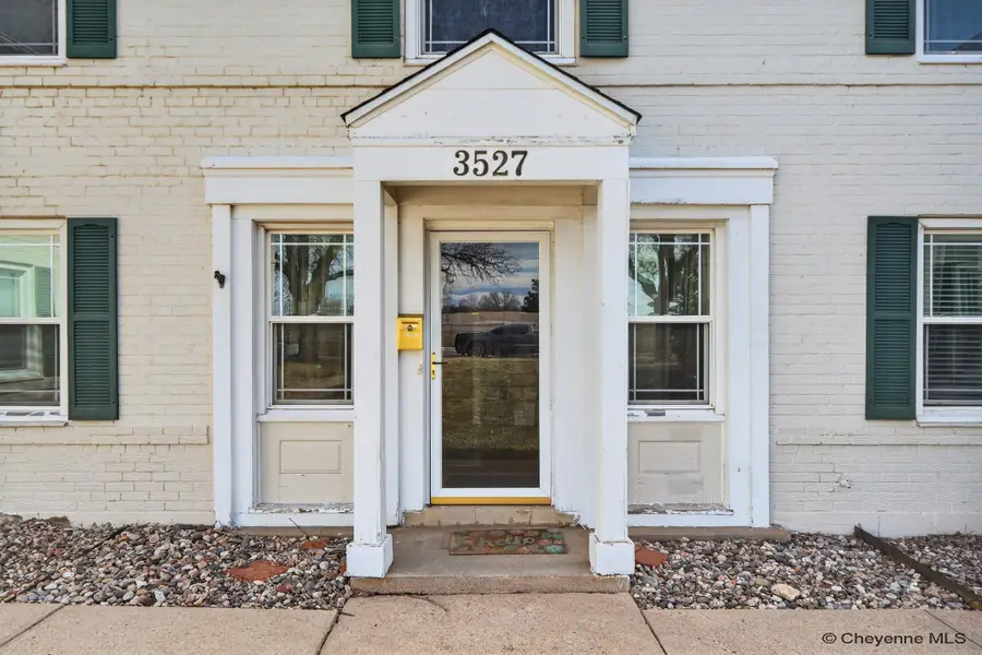 3527 Hynds Blvd, Cheyenne, WY 82001 - #2