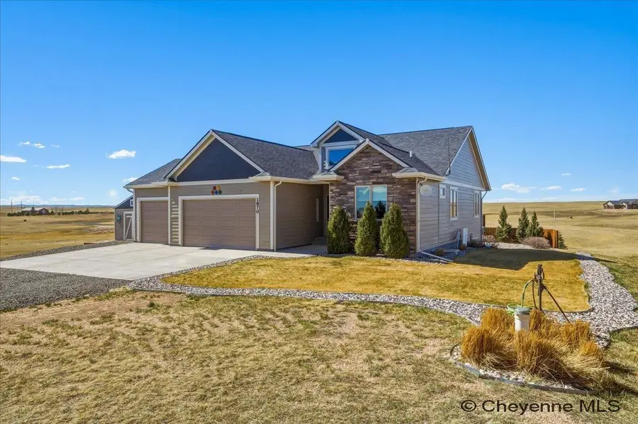 1870 Charles Jake Ct, Cheyenne, WY 82009 - #2