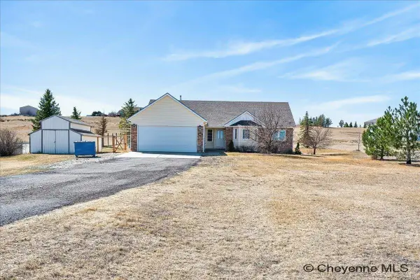 407 Dayshia Ln, Cheyenne, WY 82007