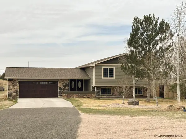 6912 Ridge Rd, Cheyenne, WY 82009