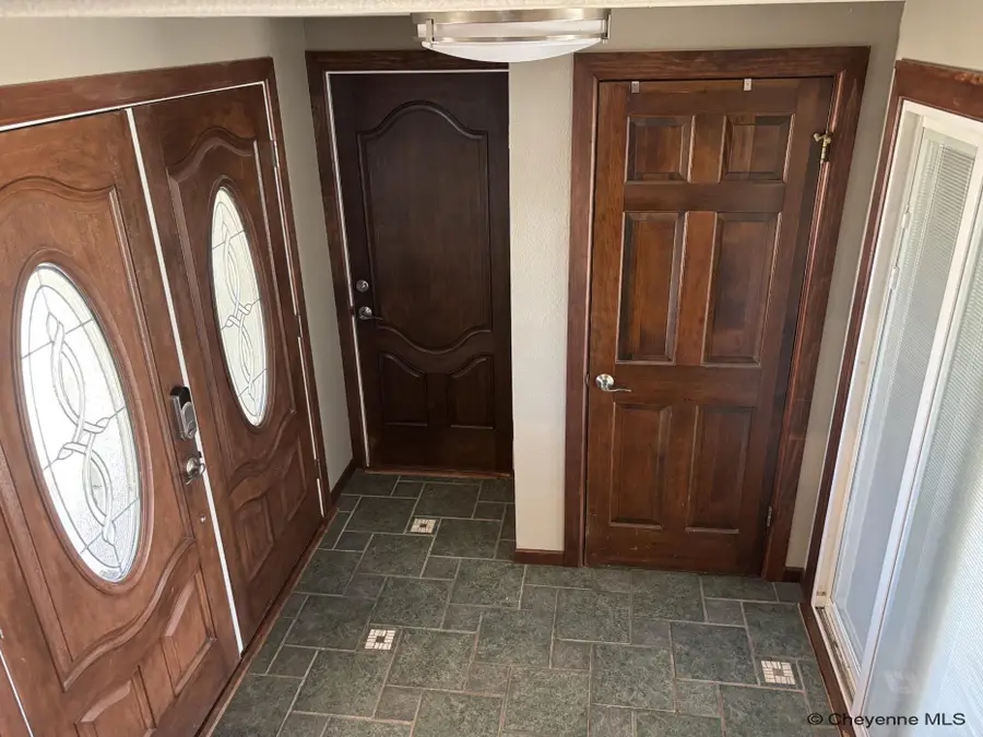 6912 Ridge Rd, Cheyenne, WY 82009 - #2