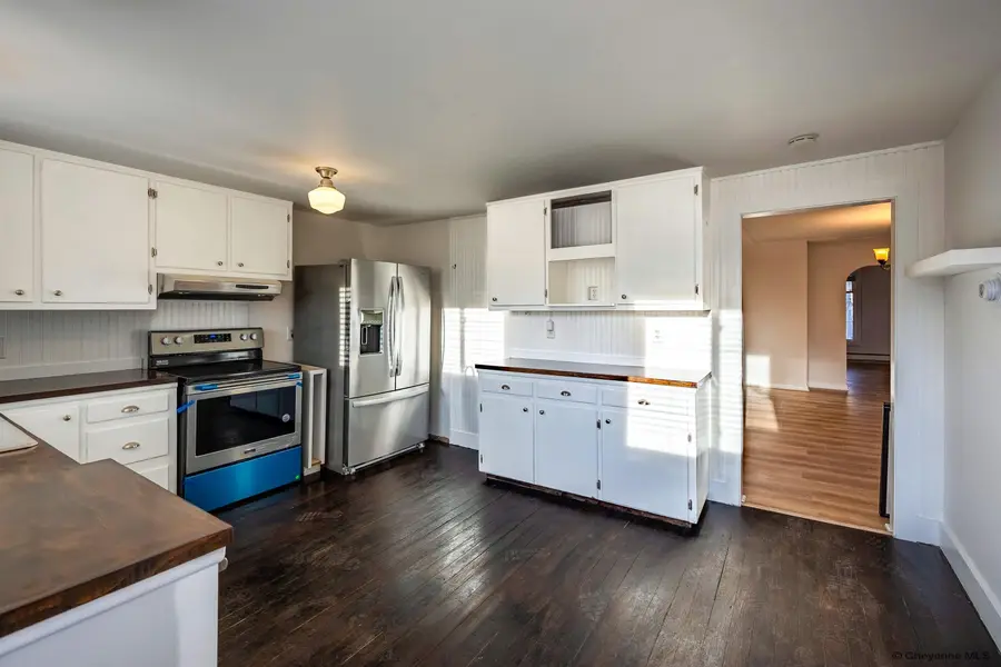 1105 10th St, Wheatland, WY 82201 - #2