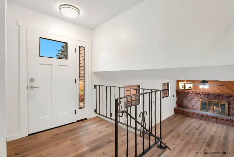 112 Grandview Ct, Cheyenne, WY 82009 - #3