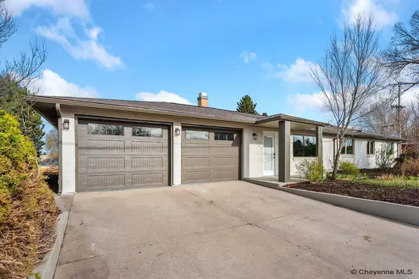 5711 Townsend Pl, Cheyenne, WY 82009