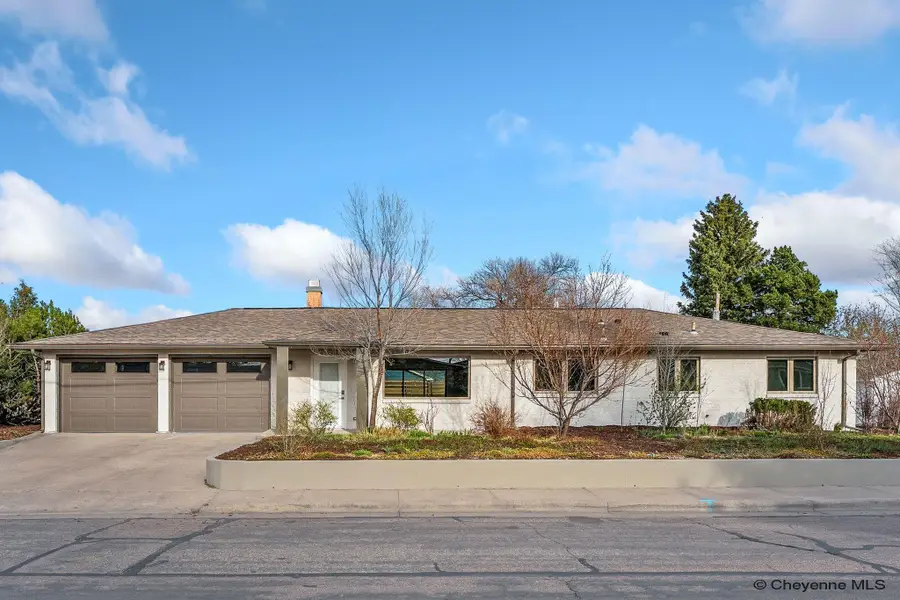 5711 Townsend Pl, Cheyenne, WY 82009 - #2