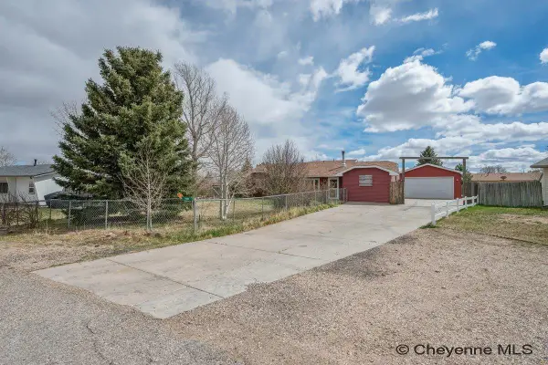 6802 Glendale Ct, Cheyenne, WY 82007