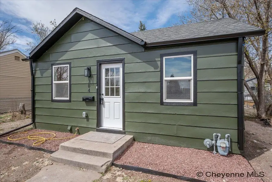 304 E 4th St, Cheyenne, WY 82007 - #3