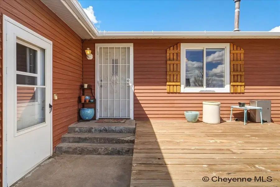 709 Valley View Dr, Cheyenne, WY 82009 - #2
