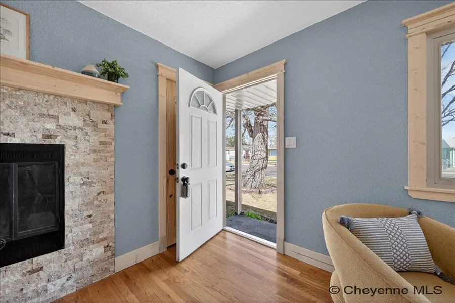 2617 E 10th St, Cheyenne, WY 82007 - #3