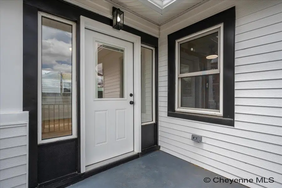 220 E 8th St, Cheyenne, WY 82007 - #3