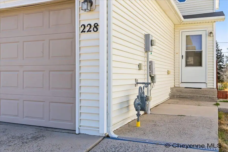 228 Patton Ave, Cheyenne, WY 82007 - #2