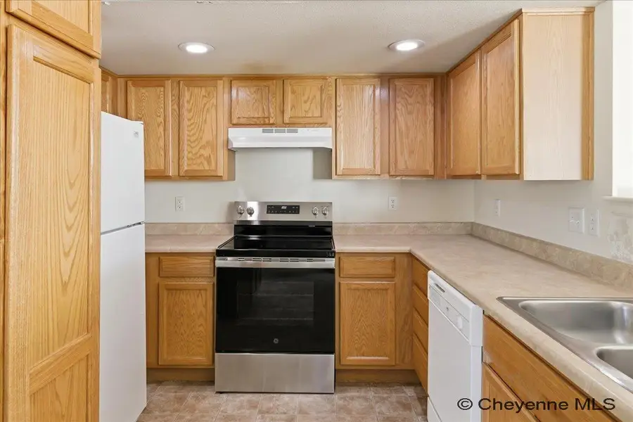228 Patton Ave, Cheyenne, WY 82007 - #3