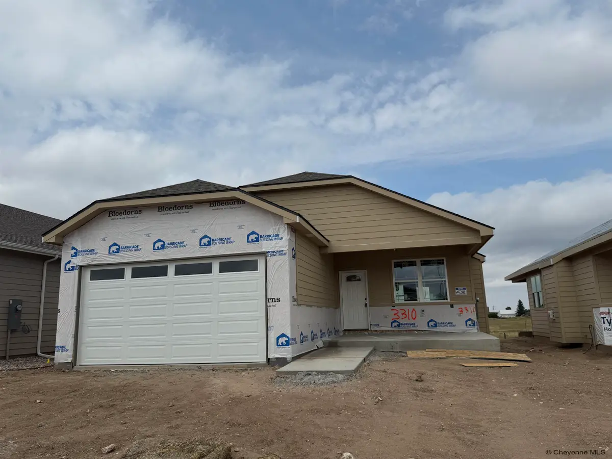 3322 Thomas Rd, Cheyenne, WY 82009 - #1