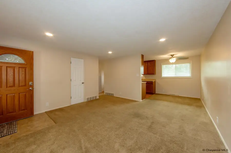 4761 Greybull Ave, Cheyenne, WY 82001-0000 - #3