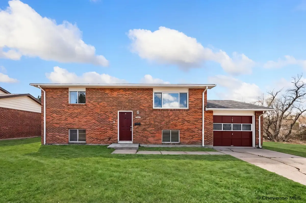 701 Melton St, Cheyenne, WY 82009 - #1