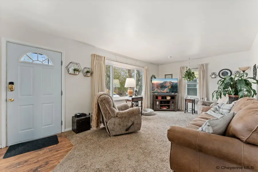 2909 E 10th St, Cheyenne, WY 82001 - #3