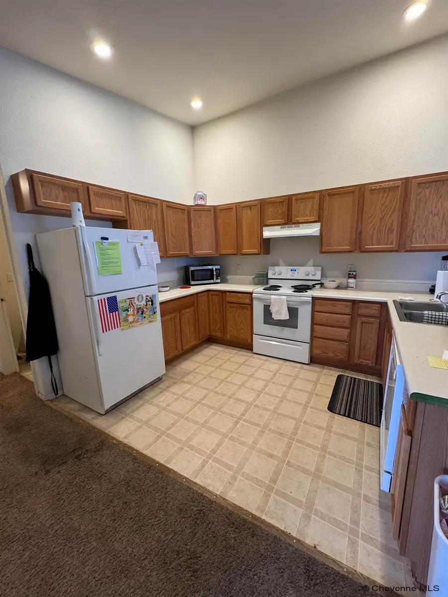313 Hunters Way, Cheyenne, WY 82007 - #2