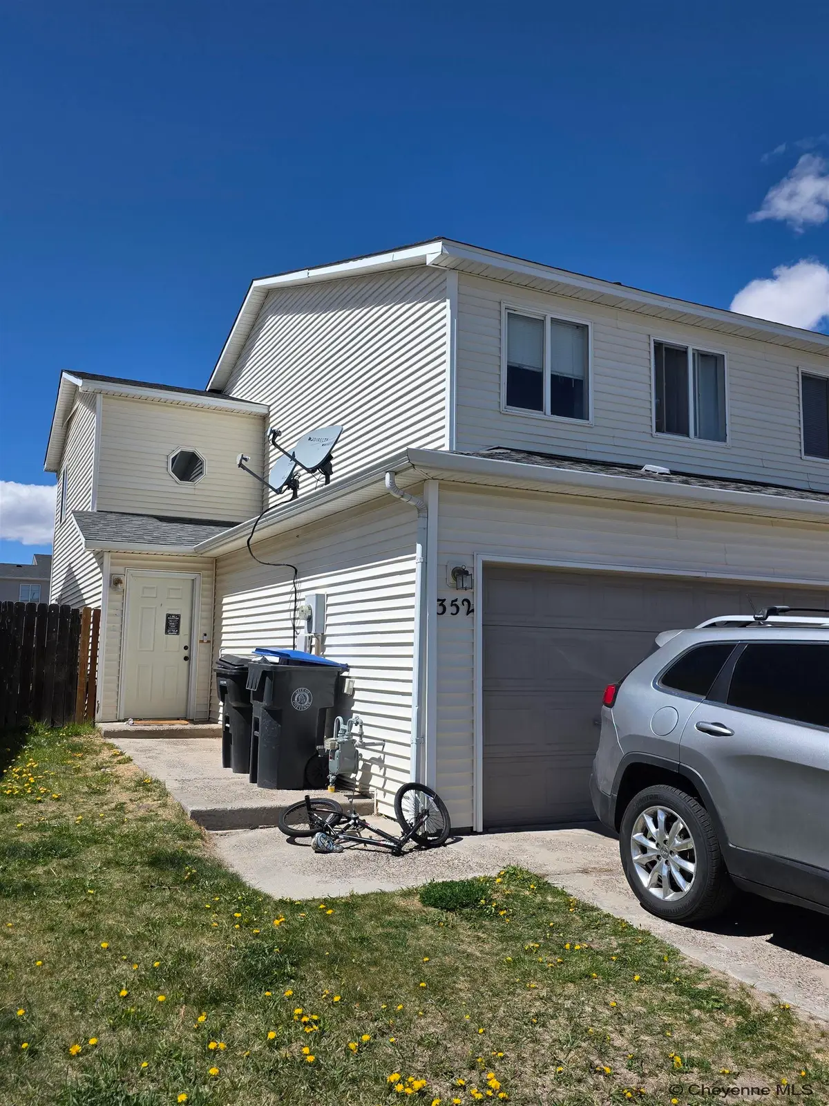 352 Snyder Ave, Cheyenne, WY 82007 - #1