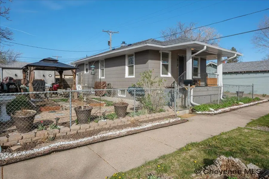 810 Maxwell Ave, Cheyenne, WY 82007 - #3