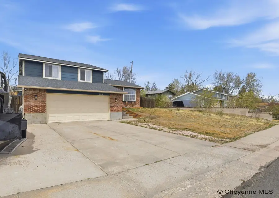 5016 Phoenix Dr, Cheyenne, WY 82009 - #3