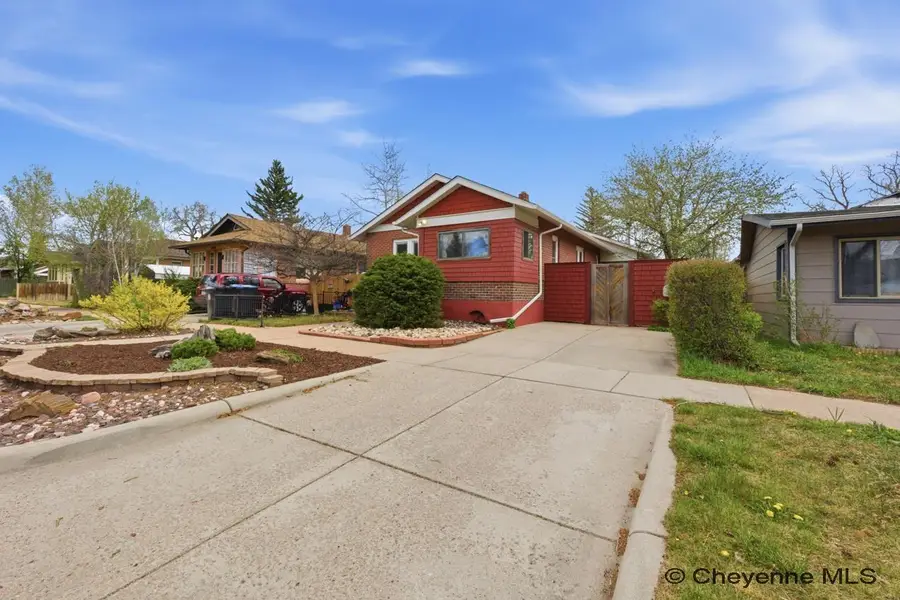 3047 Dillon Ave, Cheyenne, WY 82001 - #3