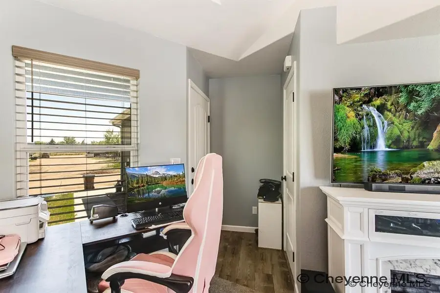 416 Westview Dr, Cheyenne, WY 82007-3073 - #3